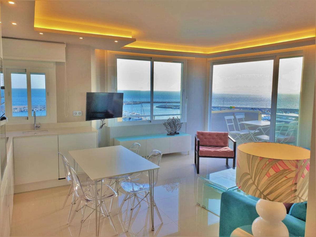 Fabulous Apartment In Front Of Sea & Marina With Incredible Views Estepona Esterno foto