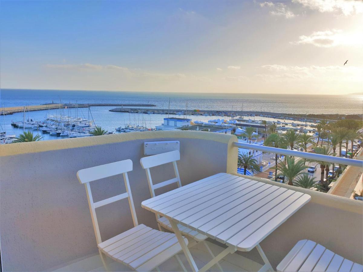 Fabulous Apartment In Front Of Sea & Marina With Incredible Views Estepona Esterno foto