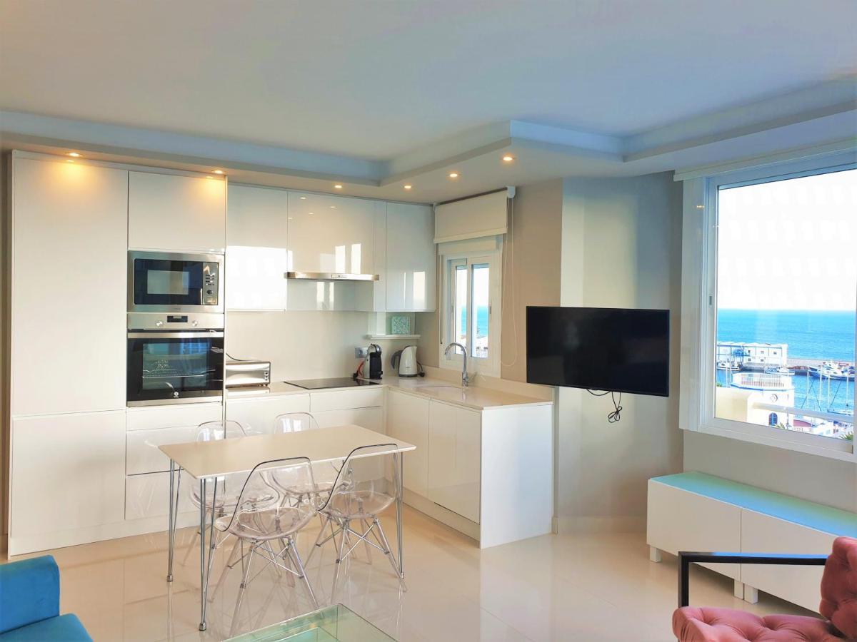 Fabulous Apartment In Front Of Sea & Marina With Incredible Views Estepona Esterno foto