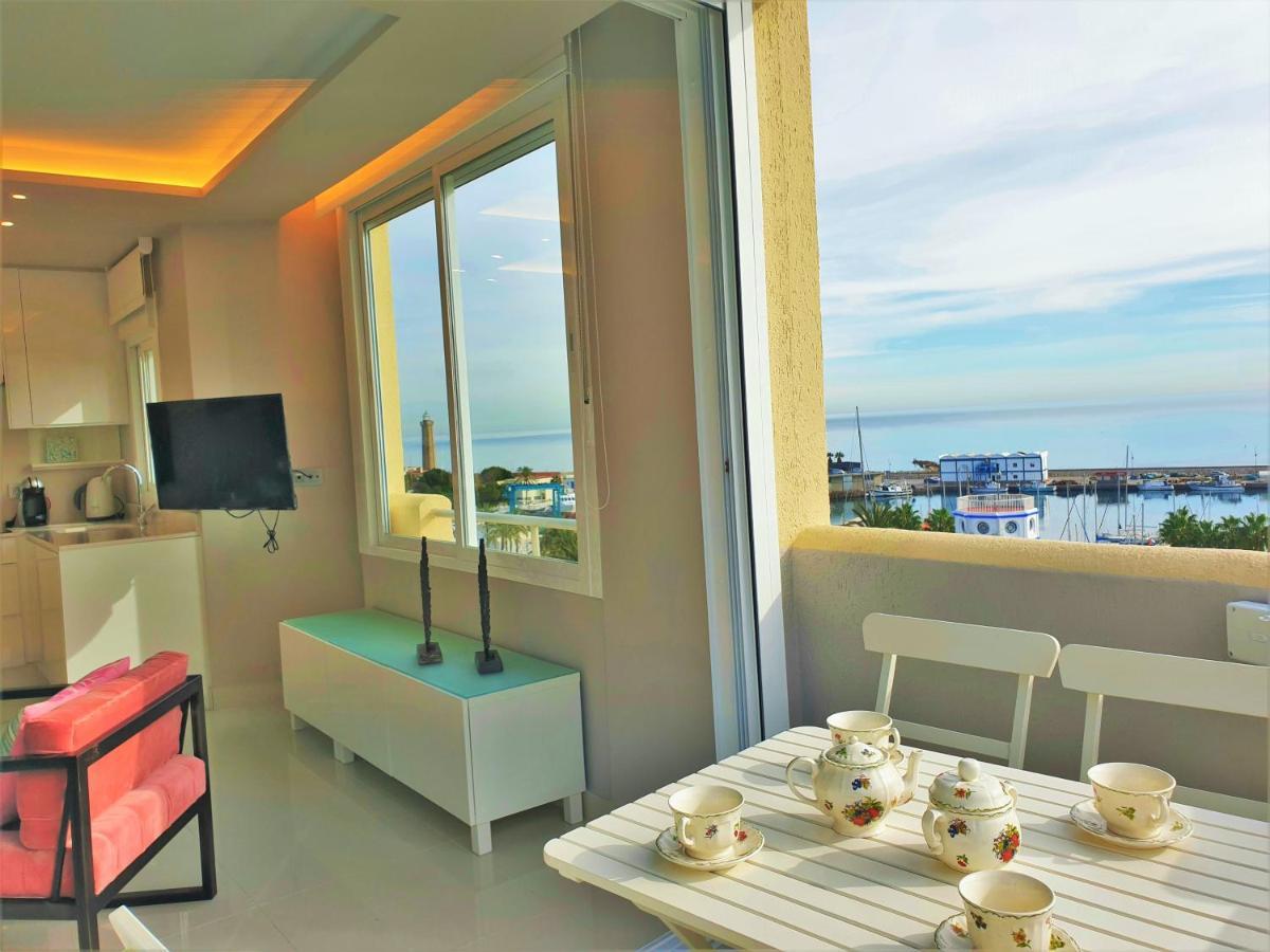 Fabulous Apartment In Front Of Sea & Marina With Incredible Views Estepona Esterno foto